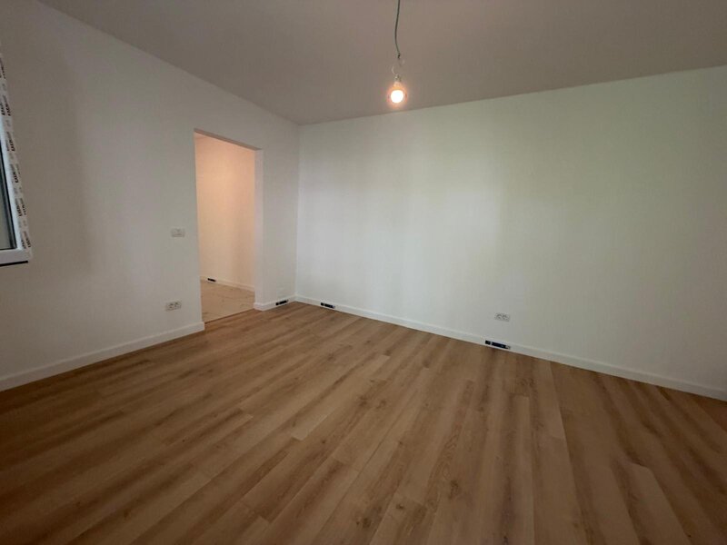 Titan, 3 minute metrou si parc Al. Zavideni,